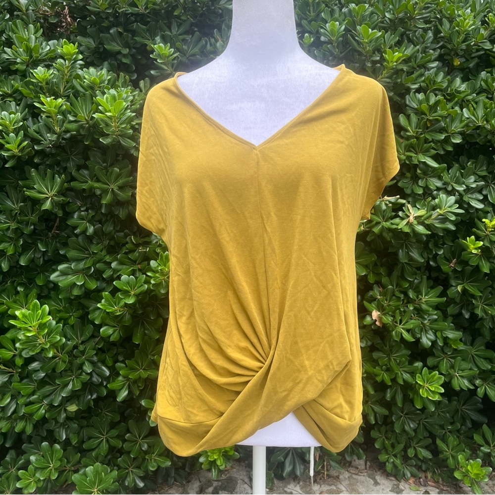 Double Zero Mustard Twist Front Blouse Size large